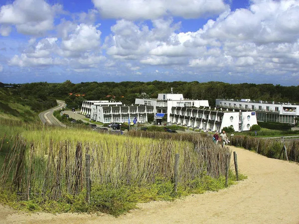 Strandhotel Westduin