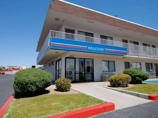 Studio 6 El Paso East
