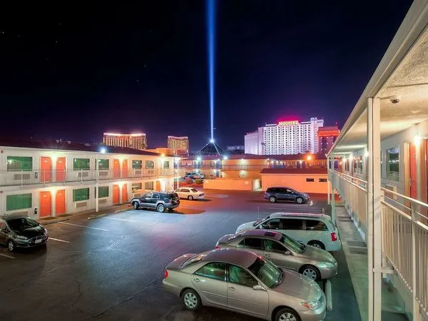 Studio 6 Suites Las Vegas, NV - Tropicana