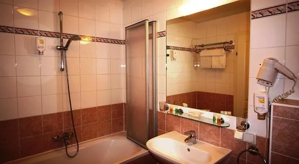 Suite Hotel 900m zur Oper