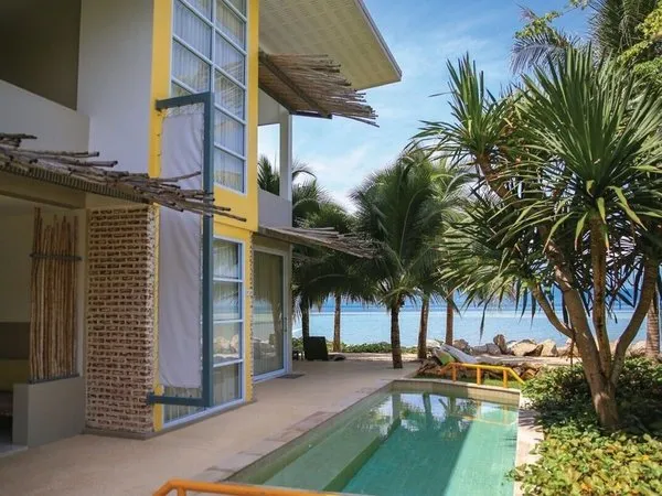 Summer Luxury Beach Resort