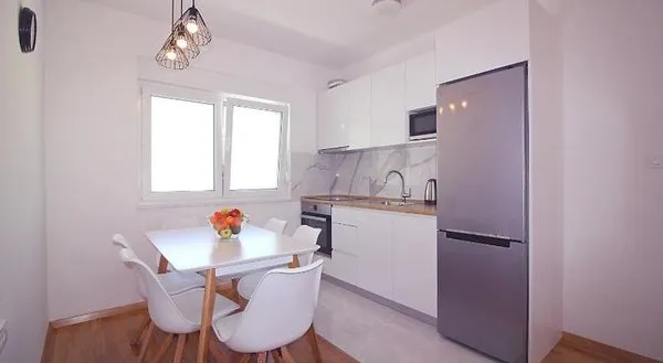 Sun Apartments
