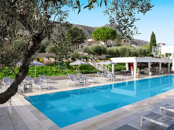 Sundance Apartments & Suites
