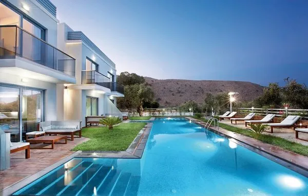 Sunday Beach Resort