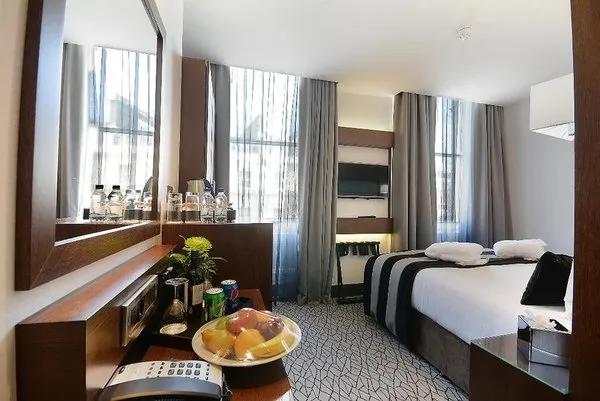 Park Grand Paddington Court London