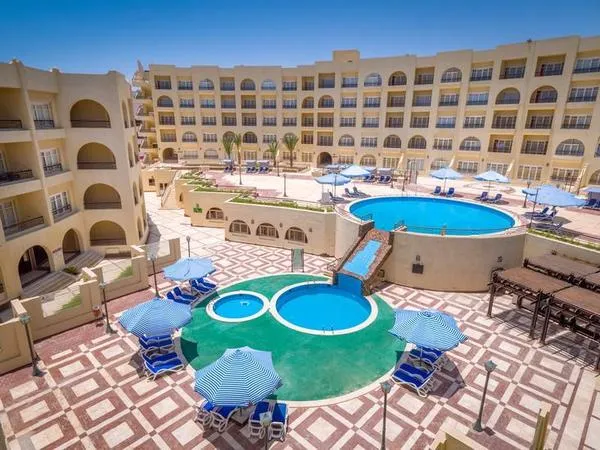 Sunny Days Mirette Family Aqua Park Resort