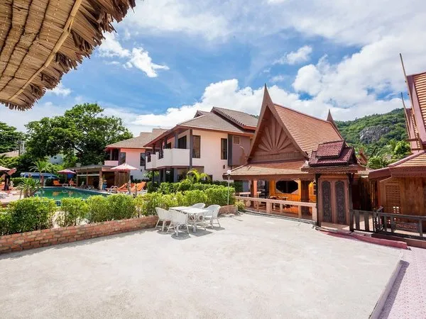Sunrise Resort