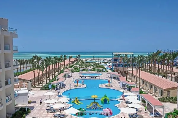 SUNRISE Serano Aqua Park Resort