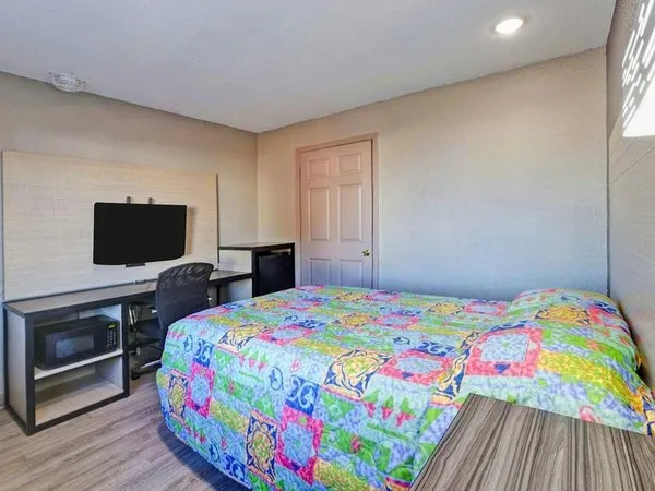 Super 7 Inn Dallas Southwest