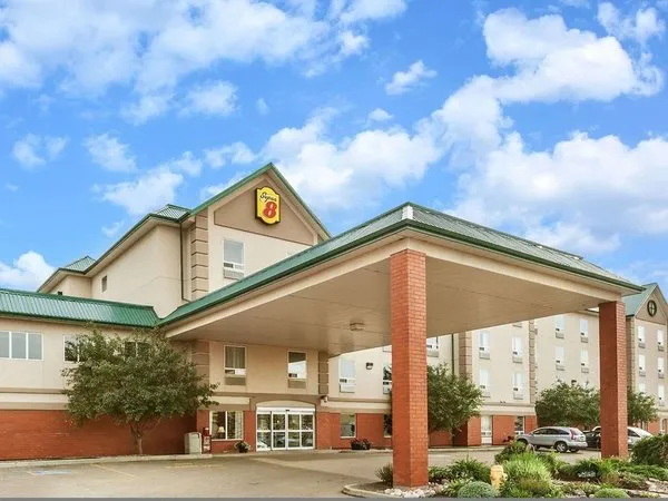 Super 8 by Wyndham Edmonton South