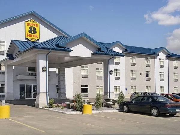 Super 8 by Wyndham Fort Saskatchewan
