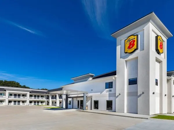 Super 8 by Wyndham Niagara Falls by the Falls
