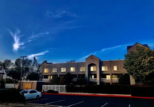 SureStay Hotel by Best Western Ontario Airport