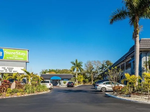 SureStay Hotel by Best Western Sarasota Lido Beach