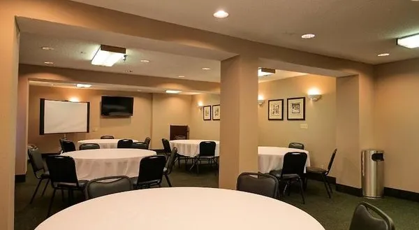 SureStay Plus Hotel by Best Western Durham Medical Center