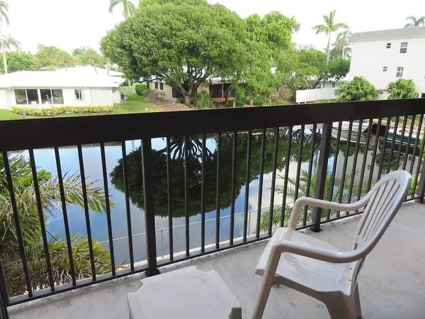 Surf Rider Resort