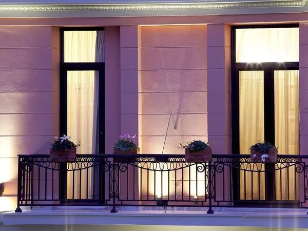 Sweet Home Hotel