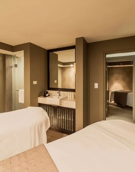 Swissôtel Sydney