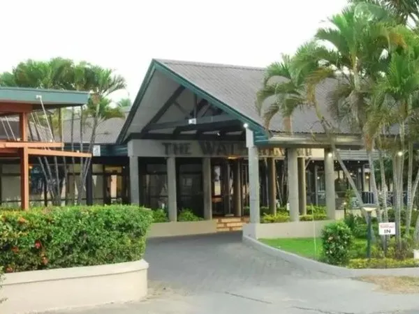 Tanoa Waterfront Hotel