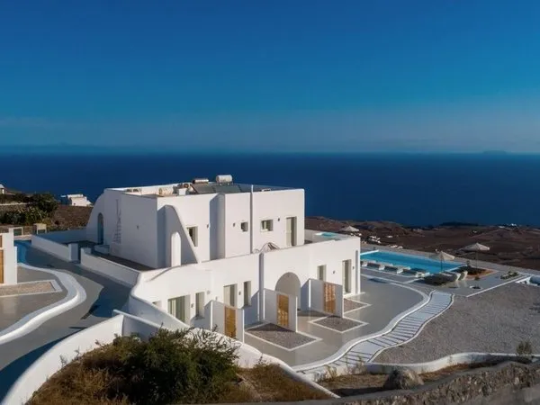 Terra Blanca Suites