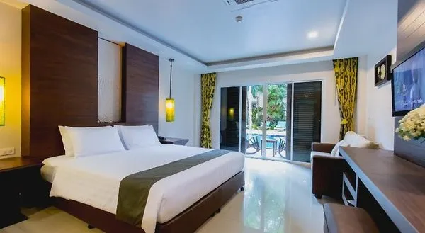Thanthip Beach Resort