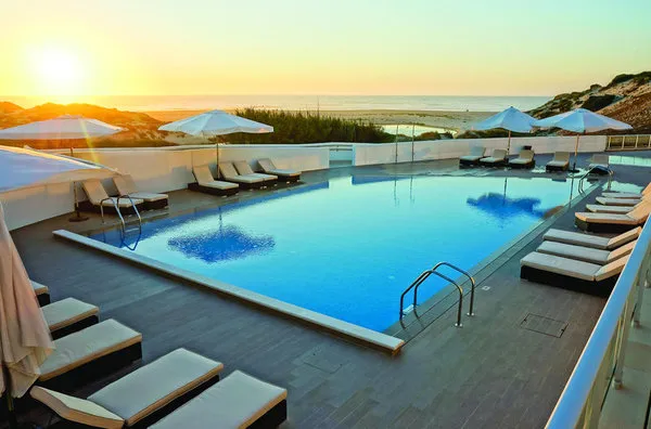 The Beachfront Praia d'el Rey