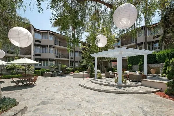 The Belamar Hotel Manhattan Beach, Tapestry Collection by Hilton