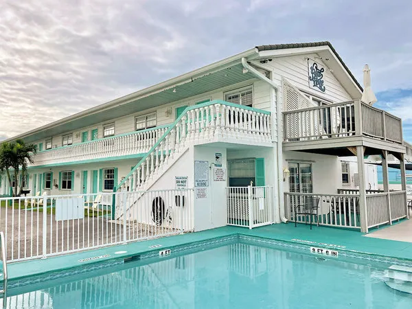 The BoatHouse Motel