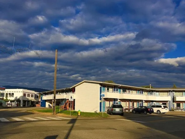 The Bowmont Motel