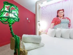 The Corner Hotel, London City
