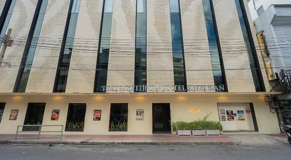 The Gravitique Hotel Khaosan