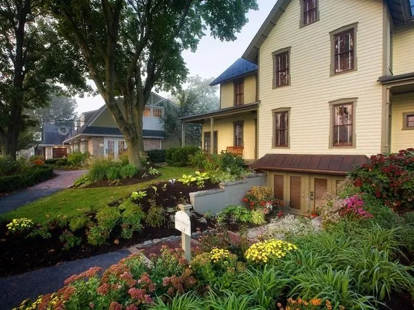 The Inn at Leola Village