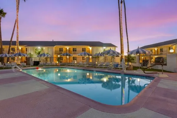 The Kennedy Hotel Tucson Surestay Collection By Best Western