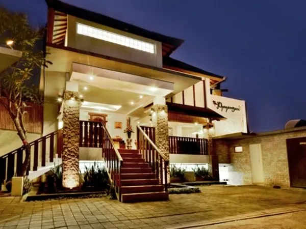 The Khayangan Dreams Villa Seminyak