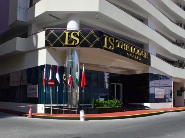The Lodge Suites