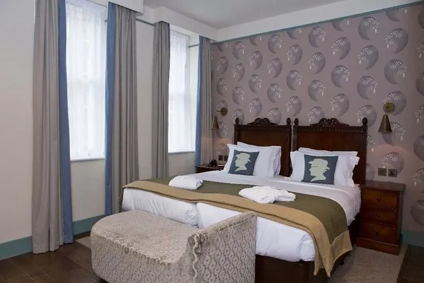 The Morton Hotel