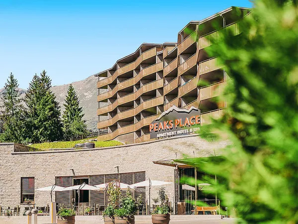 Peaks Place Apartment-Hotel & Spa