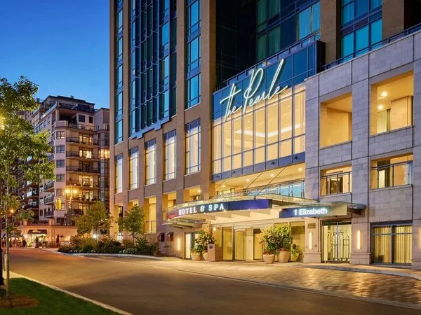 Hotels in Ontario finden