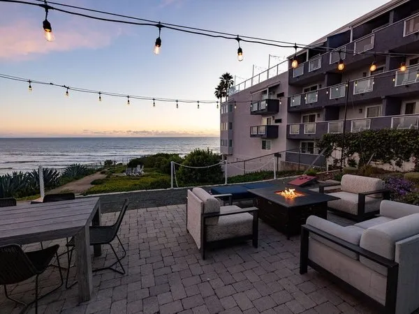 The Tides Oceanview Inn & Cottages