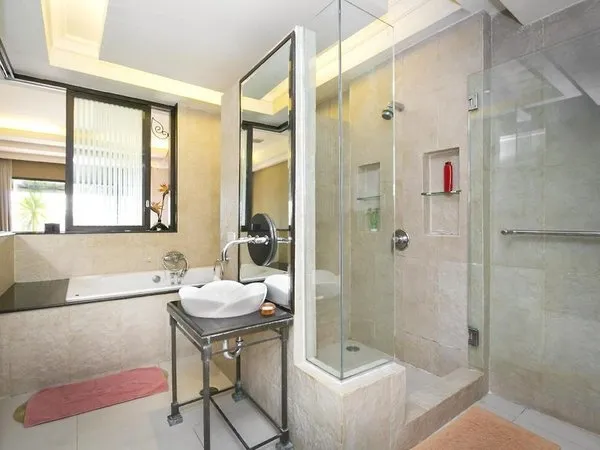 The Twin Towers Hotel