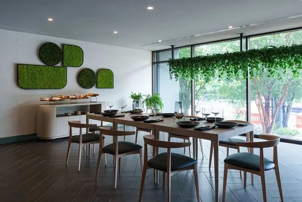 The Ven at Embassy Row