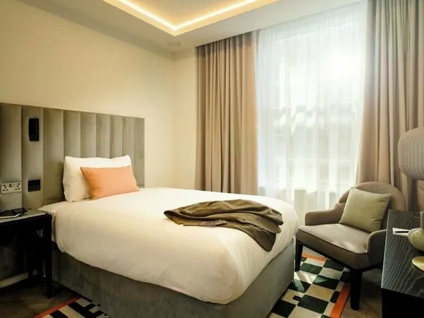 The Wellington Glasgow by Adina