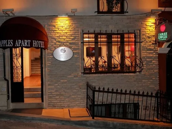 Three Apples Suites and Hotel