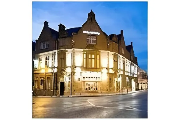 Toll House Inn