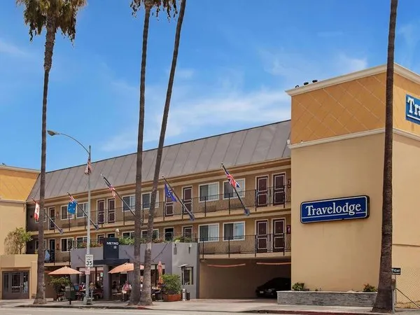 Travelodge by Wyndham Culver City