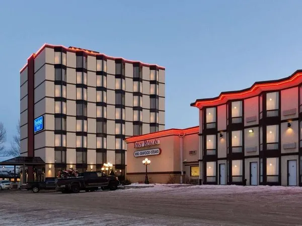 Travelodge by Wyndham Lloydminster