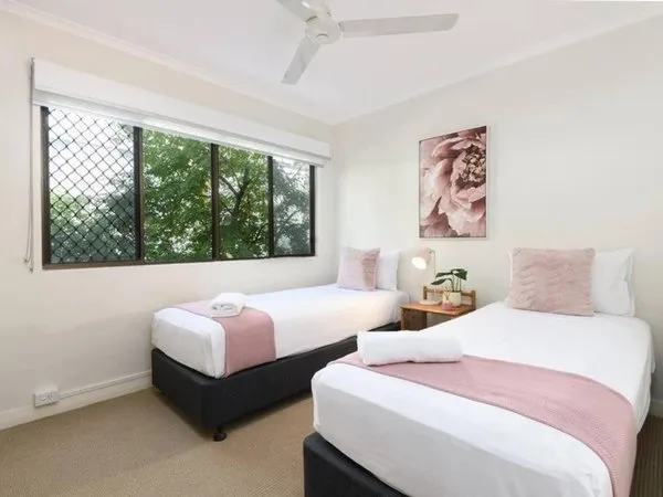 Tropical Reef Apartments