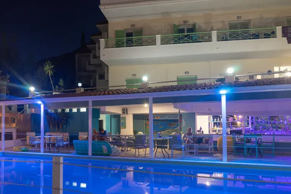 Tropicana Inn
