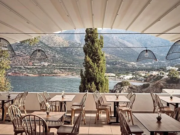 Troulis Apart-Hotel