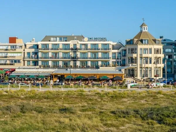 Two Brothers Noordwijk Beach Hotel